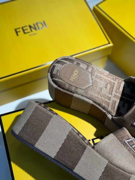 Шлепки Fendi женский текстиль 188773-3
