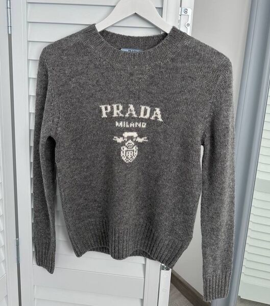 Свитер Prada женский вязаная ткань графитовый 127588