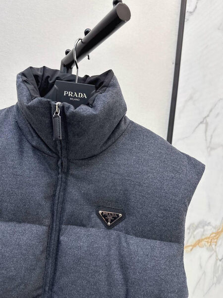 Жилет Prada женский синий 162748-3