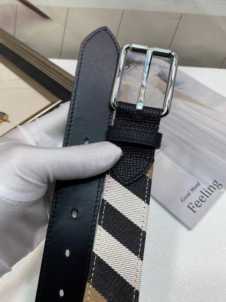 Женский ремень Burberry женский кожа черный 20962-4