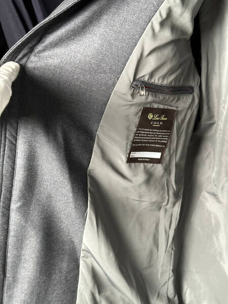 Мужской пуховик Loro Piana мужской графитовый 165381-6