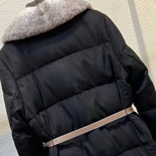 Пальто Loro Piana женский черный 168558-4