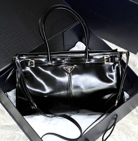 Сумка Prada женский кожа черный 133279