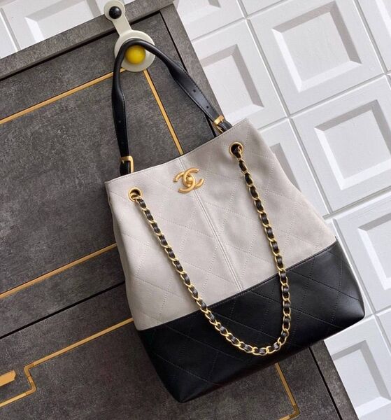 Сумка Chanel женский кожа черный 200485