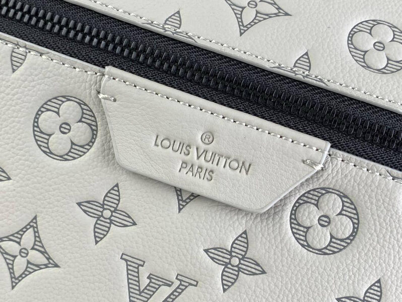 Мужской рюкзак Louis Vuitton мужской кожа графитовый 137179-5