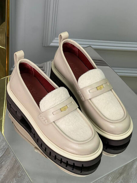 Лоферы Loro Piana женский кожа белый 127965-3