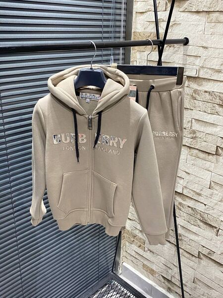 Детский костюм Burberry флис бежевый 176556