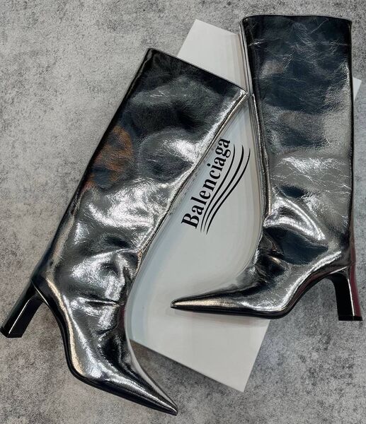 Сапоги Balenciaga женский кожа черный 133403