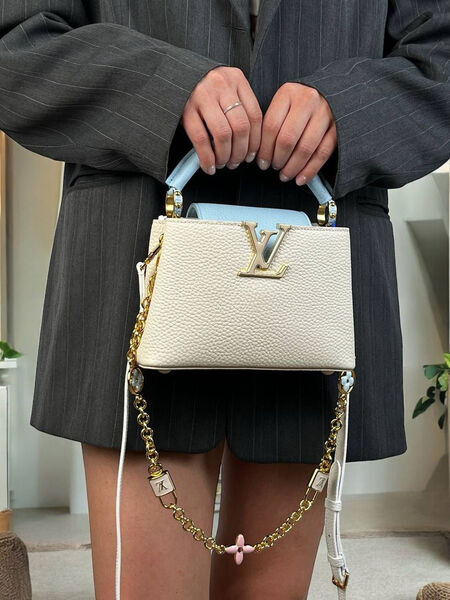 Сумка Louis Vuitton Capucines женский кожа бежевый 156136-2
