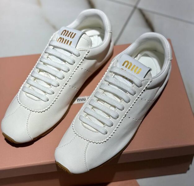 Кроссовки Miu Miu женский кожа белый 156685