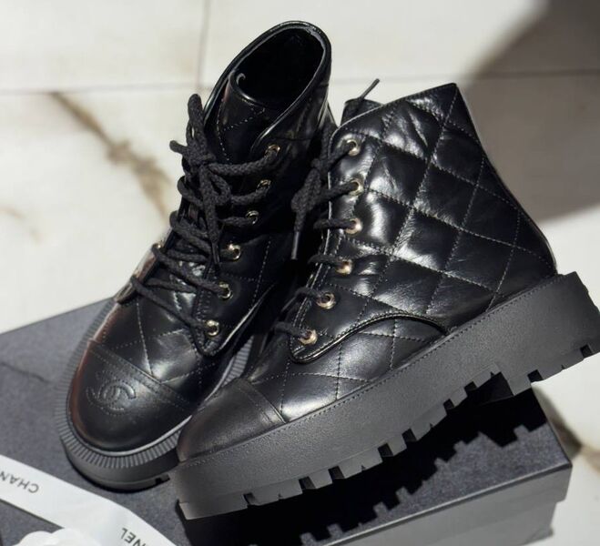 Ботинки Chanel женский кожа черный 159805