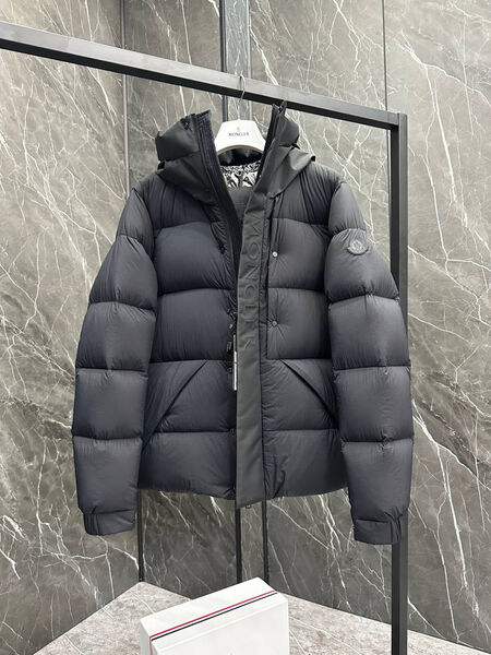 Мужской пуховик Moncler мужской черный 201801-8