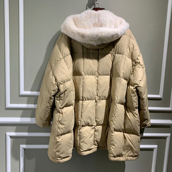 Пуховик Brunello Cucinelli женский бежевый 62304-4