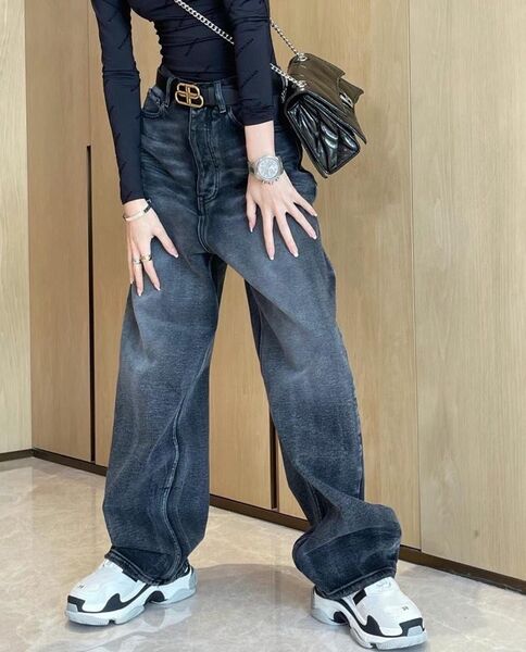 Джинсы Balenciaga женский джинса черный 104997