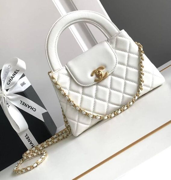 Сумка Chanel женский кожа белый 198065