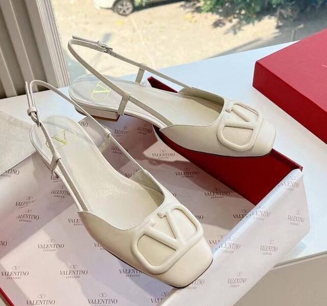 Туфли Valentino женский кожа белый 145159