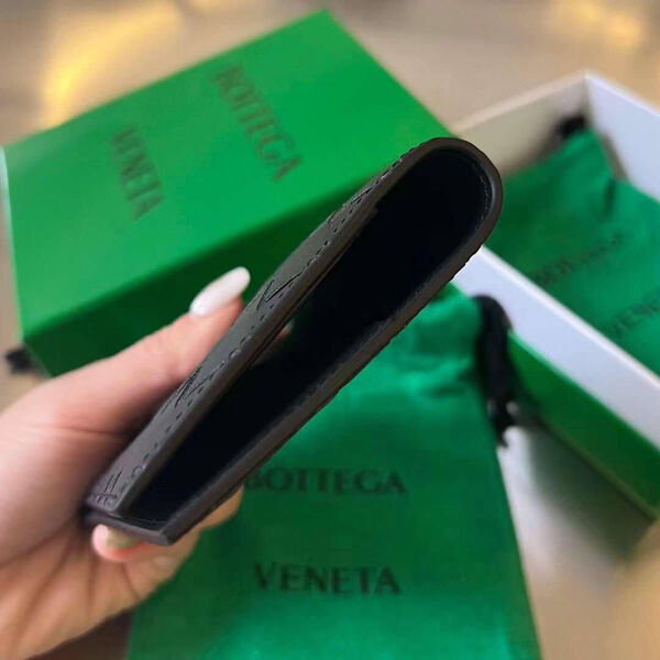 Мужская обложка на паспорт Bottega Veneta мужской кожа черный 113493-4