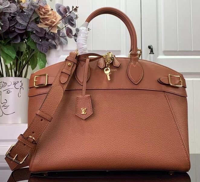 Сумка Louis Vuitton женский кожа 133979