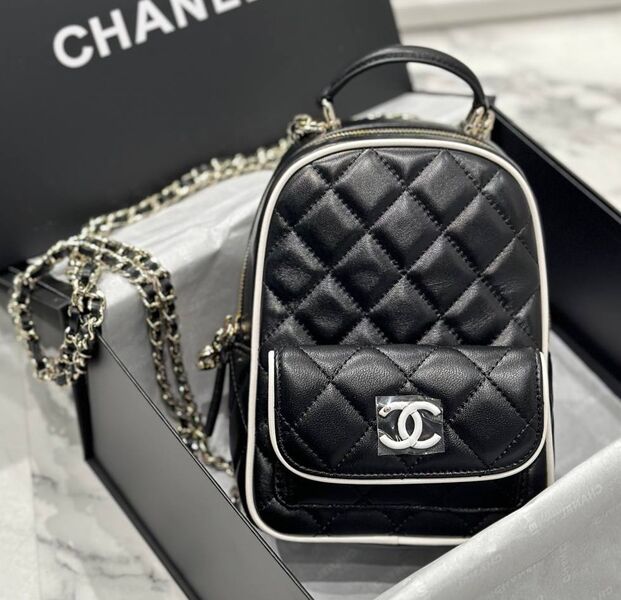 Рюкзак Chanel женский кожа черный 201225