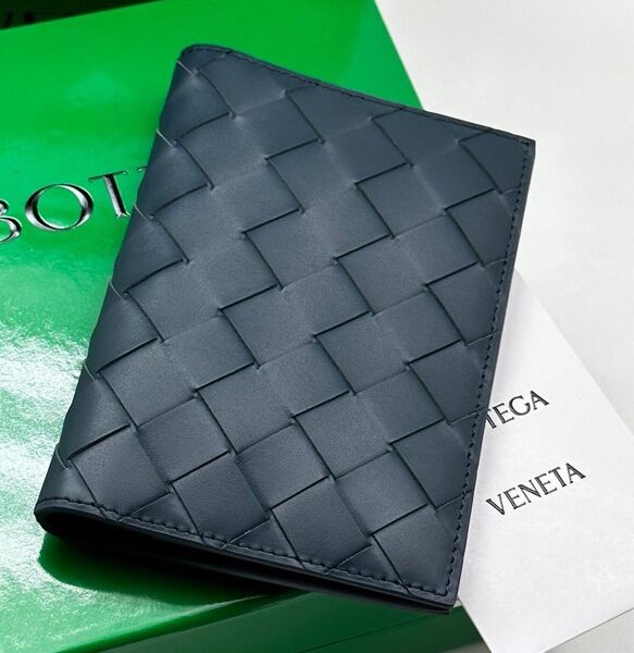 Мужская обложка на паспорт Bottega Veneta мужской кожа синий 115791
