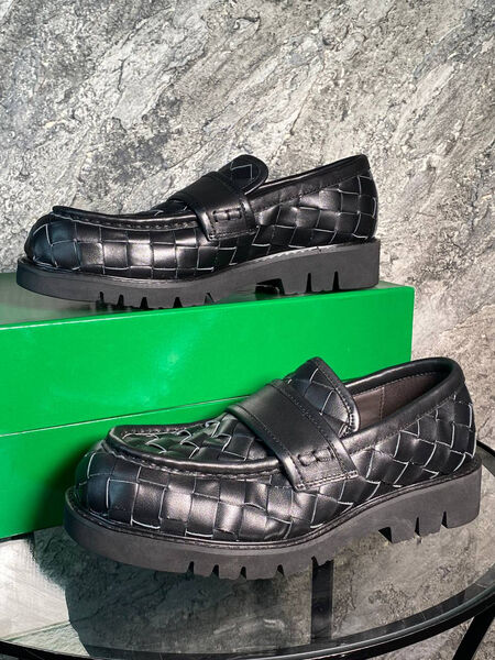 Мужские лоферы Bottega Veneta мужской кожа черный 171183-5