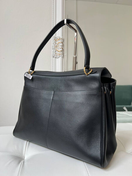 Сумка Balenciaga Rodeo женский кожа черный 146168-6
