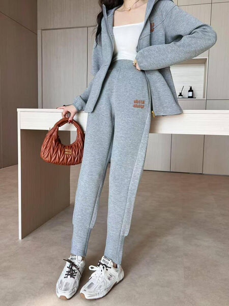 Костюм Miu Miu женский графитовый 179873-3