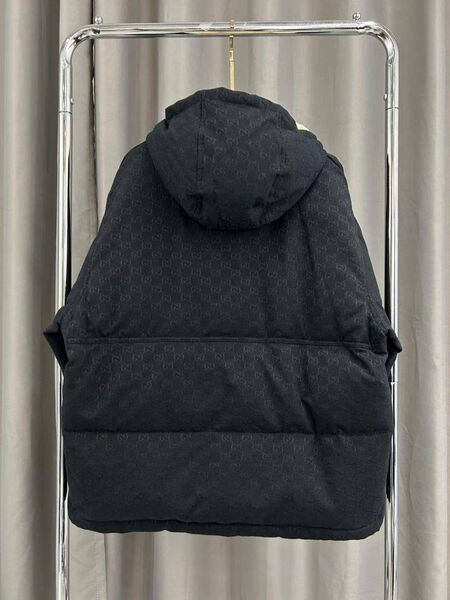 Пуховик Gucci женский черный 124546-2
