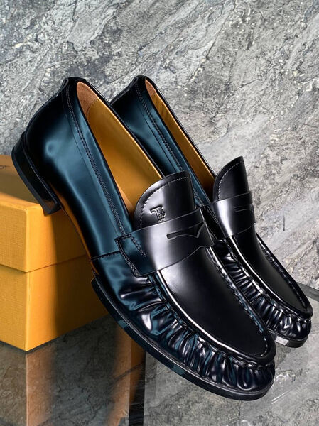 Мужские лоферы Tods мужской кожа черный 159393-2