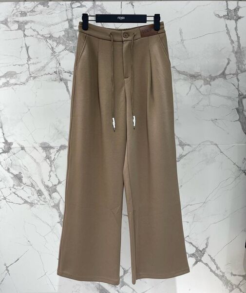 Брюки Loewe женский бежевый 199144