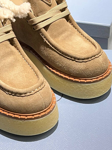 Ботинки Prada женский замша бежевый 202255-2