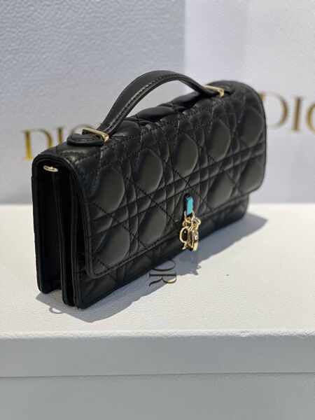 Сумка Christian Dior женский кожа черный 114971-4