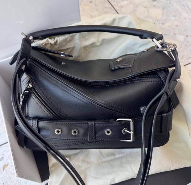 Сумка Loewe женский кожа черный 200224