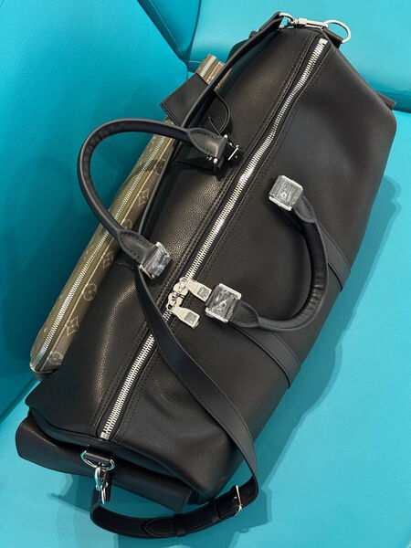 Дорожная сумка Louis Vuitton мужской кожа swift черный,белый 196316-4