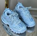 Кроссовки Balenciaga женский кожа светло-голубой 138331