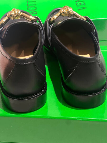 Лоферы Bottega Veneta женский кожа черный 163308-5