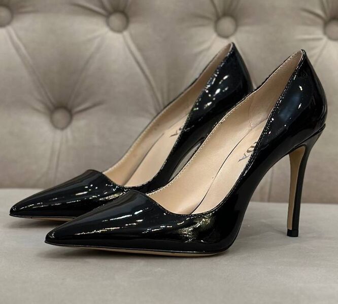 Туфли Prada женский кожа черный 135077