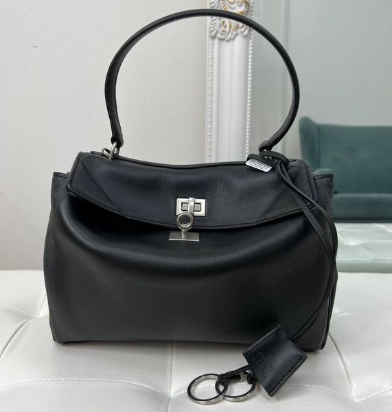 Сумка Balenciaga Rodeo женский кожа черный 152939