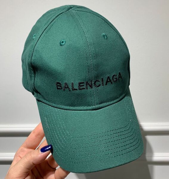Кепка Balenciaga женский бирюзовый 116170