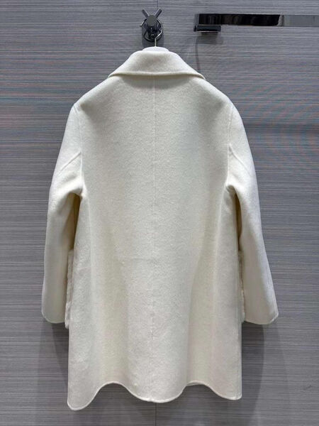 Пальто Prada женский белый 123809-4