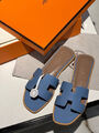 Шлепки Hermès женский кожа графитовый 113874-2