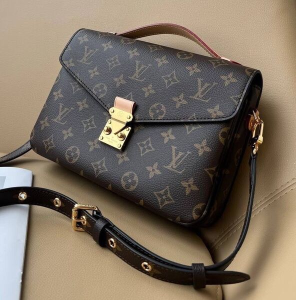 Сумка Louis Vuitton Pochette Metis женский канва черный 187402