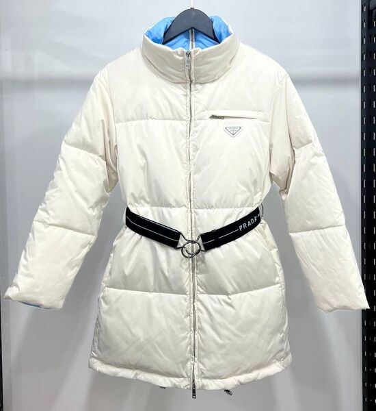 Пуховик Prada женский белый 125832