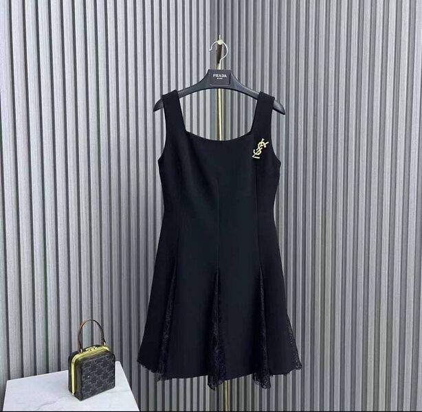 Платье Saint Laurent женский черный 167145-2