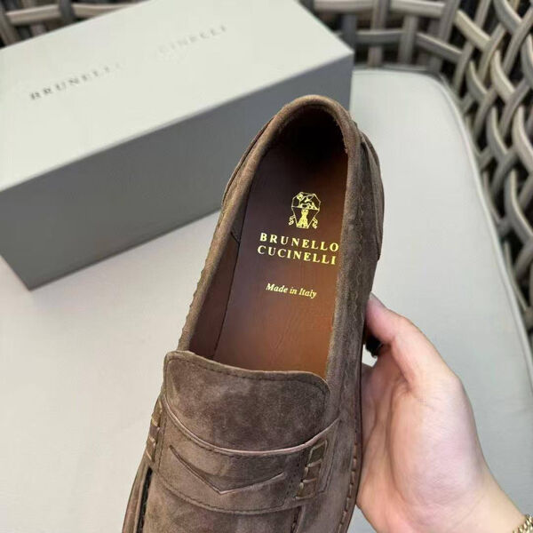 Мужские лоферы Brunello Cucinelli мужской замша бежевый 121389-4