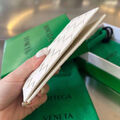 Мужская обложка на паспорт Bottega Veneta мужской кожа белый 113494-3