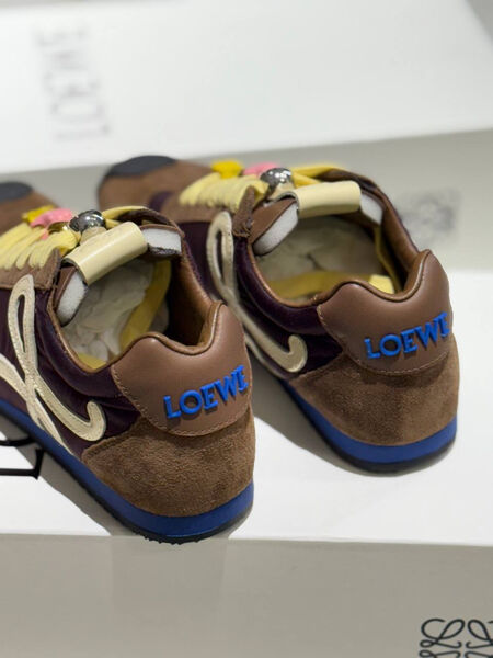 Кроссовки Loewe женский замша 173883-5