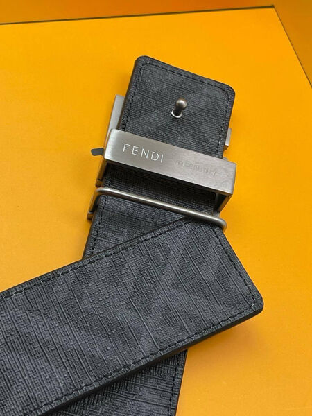 Мужской ремень двухсторонний Fendi мужской кожа черный 135017-4
