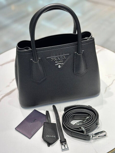 Сумка Prada женский кожа черный 158903-2