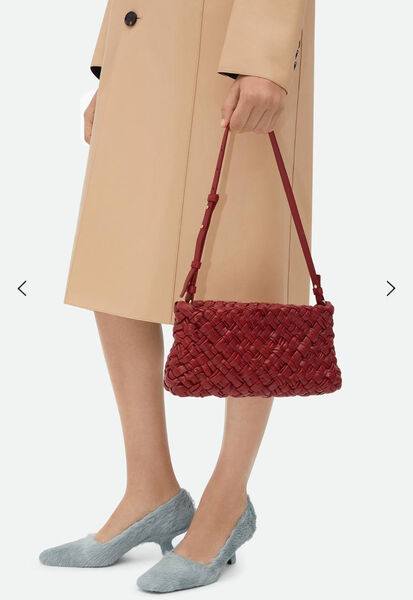 Сумка Bottega Veneta женский кожа бордовый 186099-3